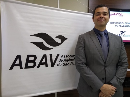  Edmilson Romão, presidente da Abav-SP 